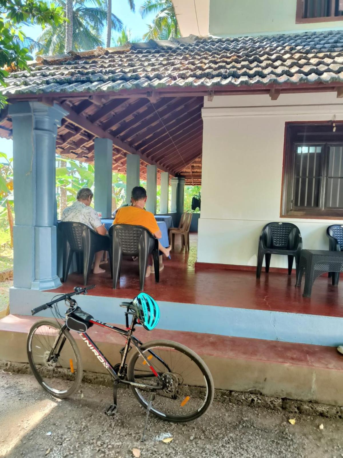 Bed and Breakfast Perch Next Door à Kannur Extérieur photo