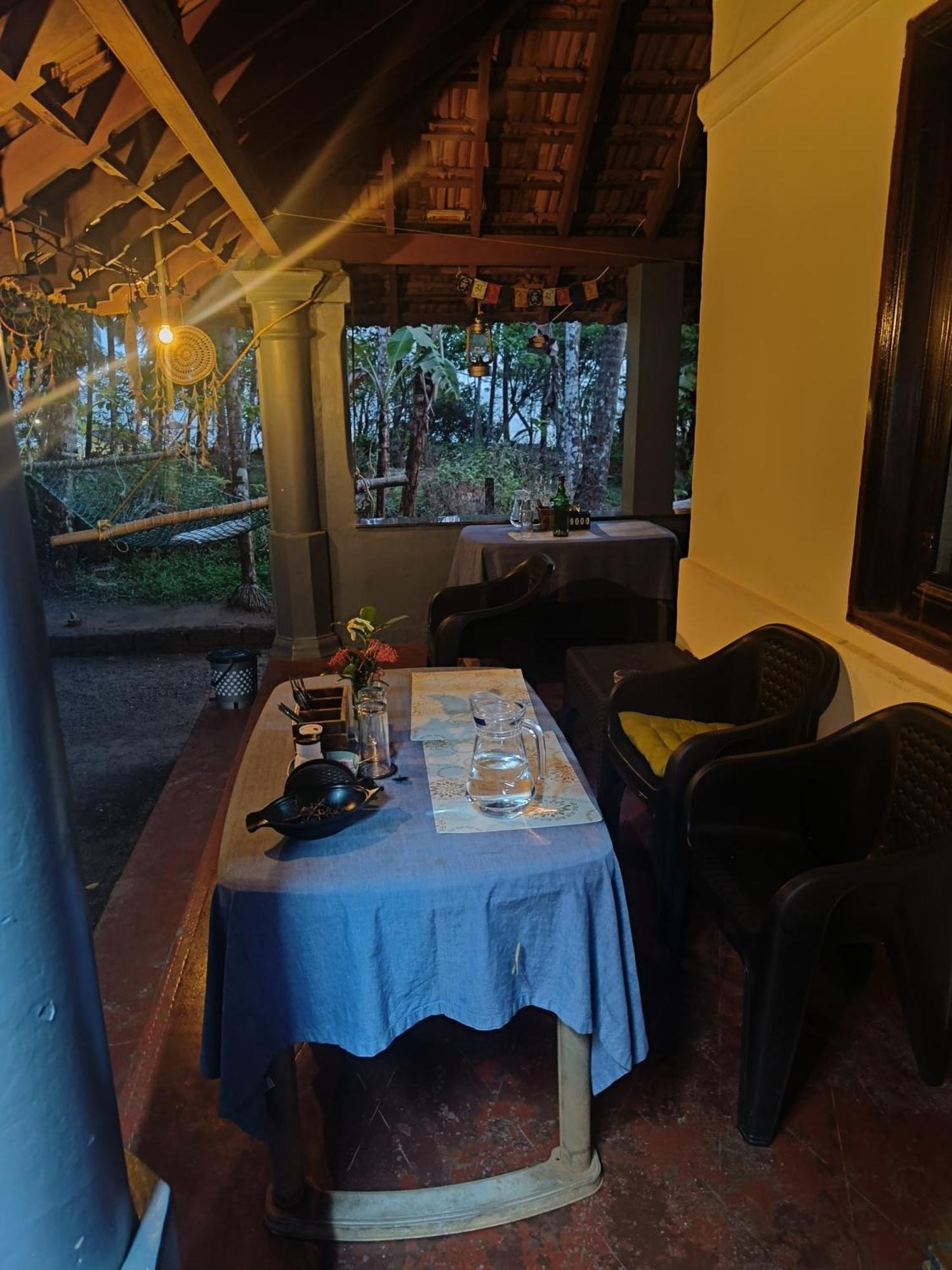 Bed and Breakfast Perch Next Door à Kannur Extérieur photo